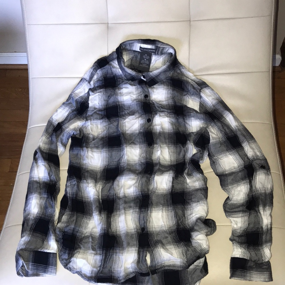 Chelsea&Theodore blk/white plaid medium shirt